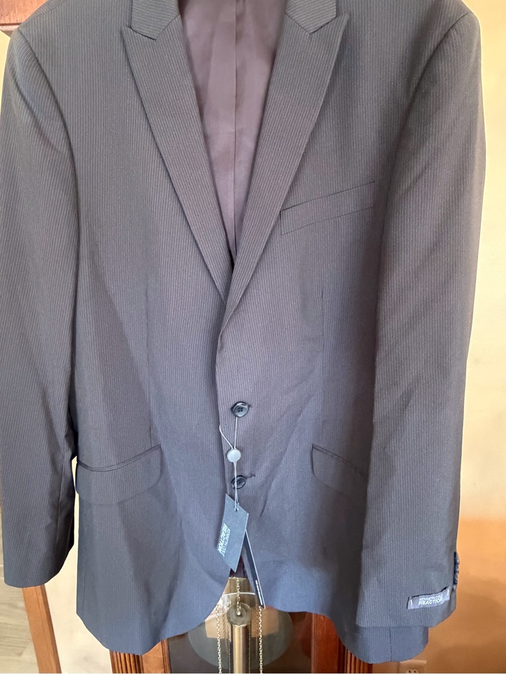 NWT Kenneth Cole Reaction Men’s Slim Fit Taupe Blazer 42L Pinstripe